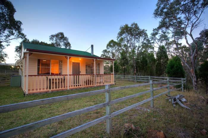 Accommodation Creek Cottages & Sundown View Suites Ballandean ห้อง รูปภาพ
