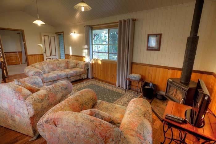 Accommodation Creek Cottages & Sundown View Suites Ballandean ห้อง รูปภาพ
