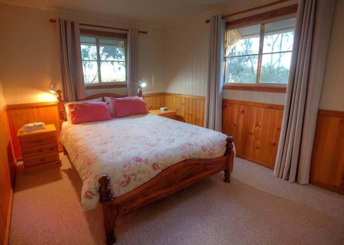 Accommodation Creek Cottages & Sundown View Suites Ballandean ห้อง รูปภาพ